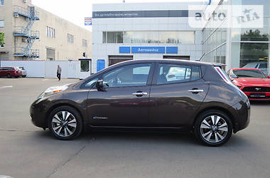 Хэтчбек Nissan Leaf 2016 в Киеве