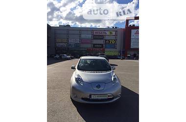 Хэтчбек Nissan Leaf 2013 в Львове