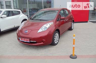 Хэтчбек Nissan Leaf 2013 в Киеве