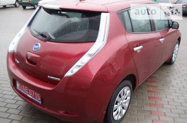 Хэтчбек Nissan Leaf 2013 в Киеве