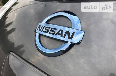 Хэтчбек Nissan Leaf 2016 в Днепре