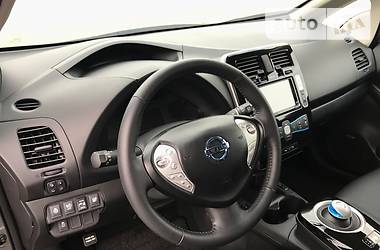 Хэтчбек Nissan Leaf 2016 в Днепре