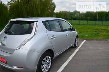 Хетчбек Nissan Leaf 2014 в Івано-Франківську