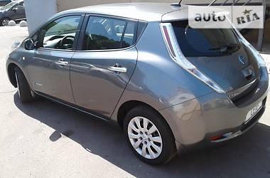 Хетчбек Nissan Leaf 2014 в Києві