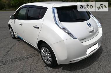 Хэтчбек Nissan Leaf 2013 в Одессе