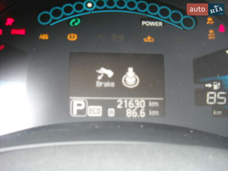 Хетчбек Nissan Leaf 2015 в Чорткові