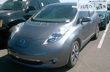 Хэтчбек Nissan Leaf 2015 в Киеве