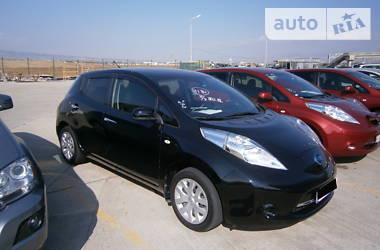 Хэтчбек Nissan Leaf 2013 в Днепре