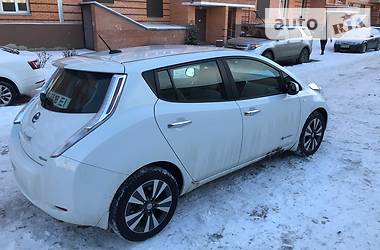 Хэтчбек Nissan Leaf 2016 в Полтаве