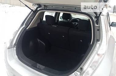 Хетчбек Nissan Leaf 2016 в 