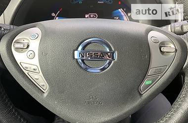 Хэтчбек Nissan Leaf 2015 в Запорожье