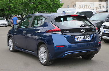 Хетчбек Nissan Leaf 2018 в Києві