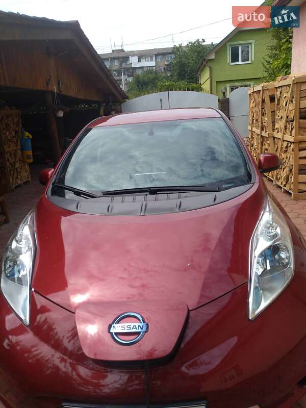 Універсал Nissan Leaf 2013 в Мукачевому