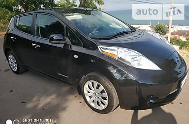 Хэтчбек Nissan Leaf 2017 в Одессе