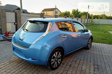 Хетчбек Nissan Leaf 2013 в Борисполі
