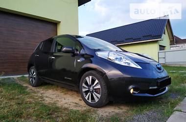 Хетчбек Nissan Leaf 2014 в Вараші