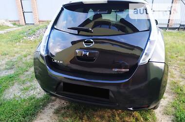 Хетчбек Nissan Leaf 2014 в Вараші