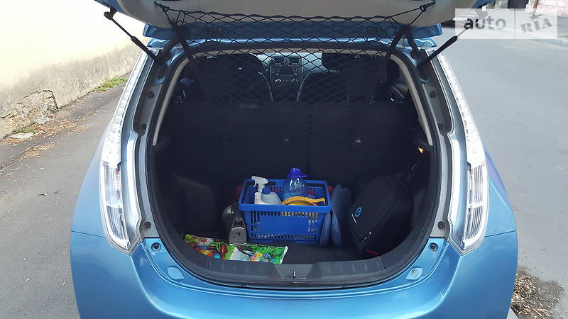 Хэтчбек Nissan Leaf 2013 в Одессе