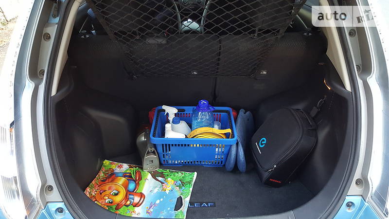 Хэтчбек Nissan Leaf 2013 в Одессе