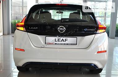 Хетчбек Nissan Leaf 2018 в 