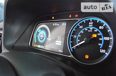 Хетчбек Nissan Leaf 2018 в 