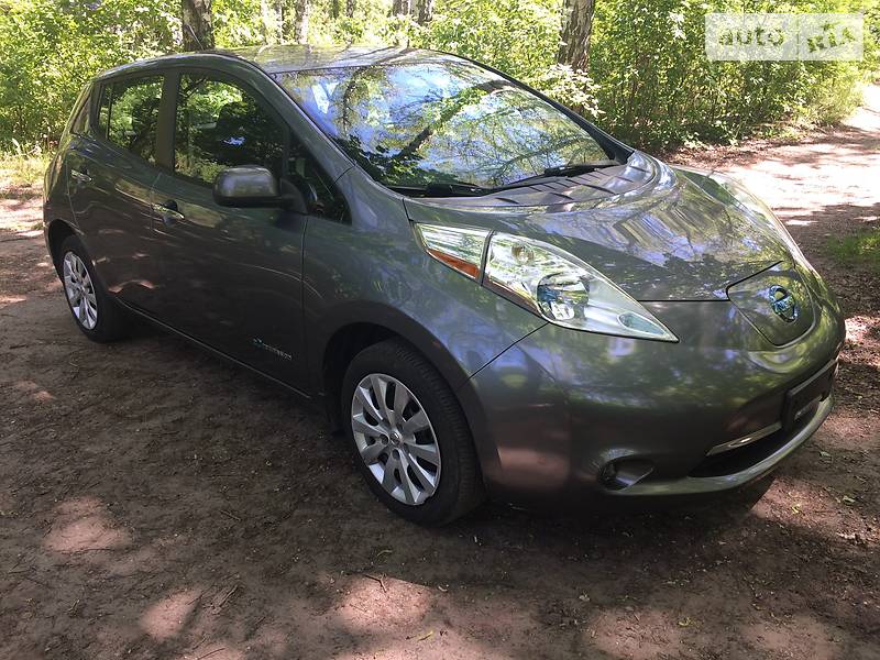 Хетчбек Nissan Leaf 2015 в Харкові