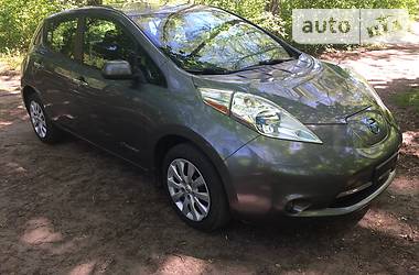 Хетчбек Nissan Leaf 2015 в Харкові