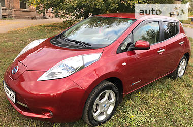 Хэтчбек Nissan Leaf 2012 в Славянске