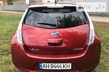 Хэтчбек Nissan Leaf 2012 в Славянске