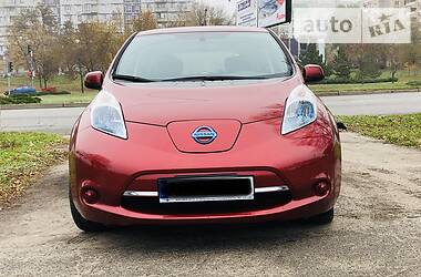 Хэтчбек Nissan Leaf 2013 в Запорожье