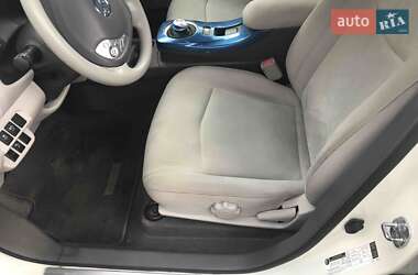 Хетчбек Nissan Leaf 2011 в Миколаєві