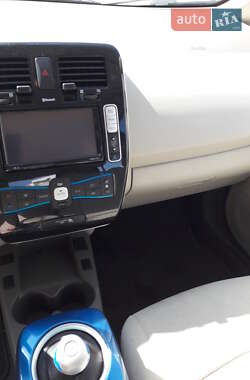 Хетчбек Nissan Leaf 2011 в Миколаєві
