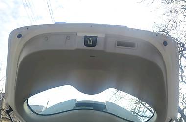 Хетчбек Nissan Leaf 2014 в 