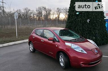 Хетчбек Nissan Leaf 2012 в 