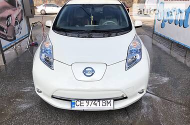 Хэтчбек Nissan Leaf 2012 в Черновцах