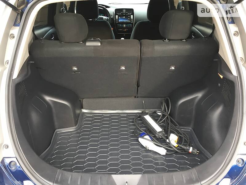 Хетчбек Nissan Leaf 2016 в Києві