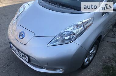 Хэтчбек Nissan Leaf 2014 в Кривом Роге