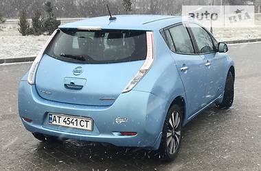 Хэтчбек Nissan Leaf 2014 в Львове