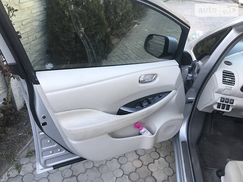 Хетчбек Nissan Leaf 2012 в Миколаєві фото 10 Хетчбек Nissan Leaf 2012 в Миколаєві