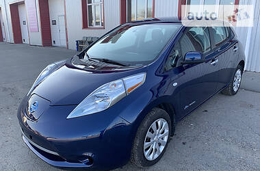 Хетчбек Nissan Leaf 2016 в 