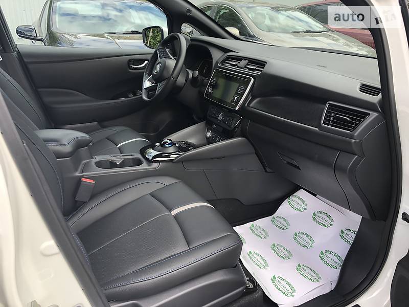 Хетчбек Nissan Leaf 2018 в Одесі