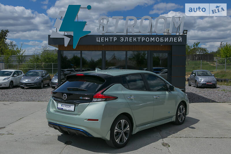 Хетчбек Nissan Leaf 2018 в Харкові