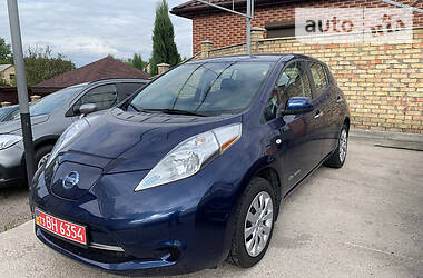 Хетчбек Nissan Leaf 2016 в 