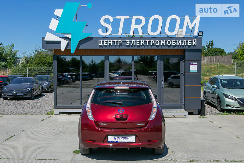 Хетчбек Nissan Leaf 2016 в Харкові