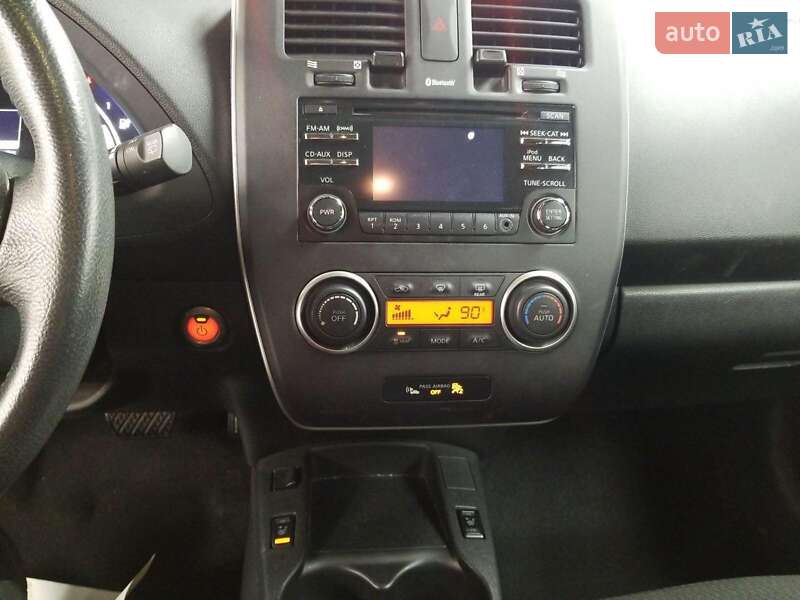 Хэтчбек Nissan Leaf 2015 в Днепре фото 3 Хэтчбек Nissan Leaf 2015 в Днепре