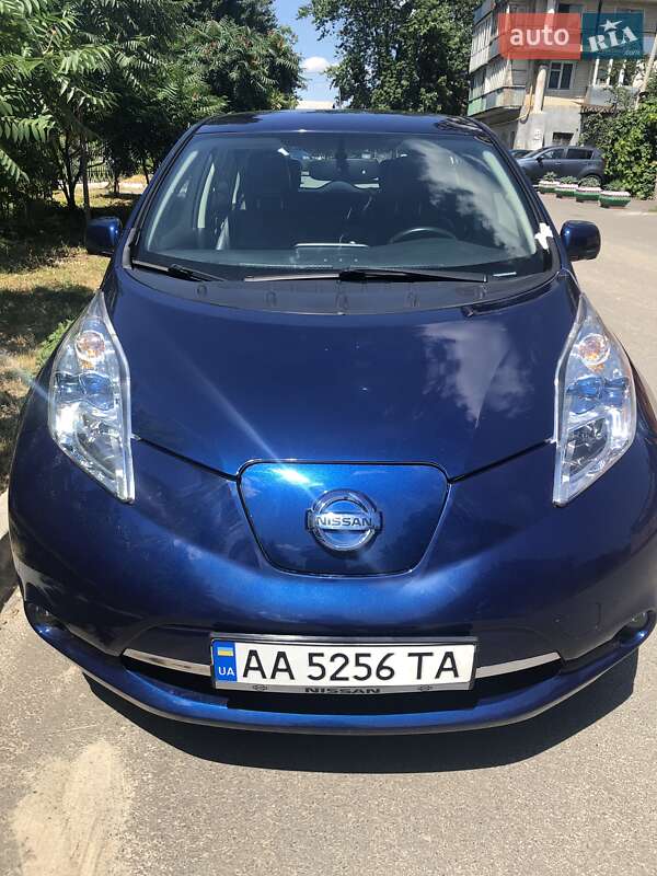 Хетчбек Nissan Leaf 2016 в Києві