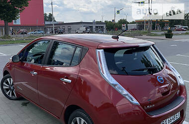 Хэтчбек Nissan Leaf 2013 в Хмельницком