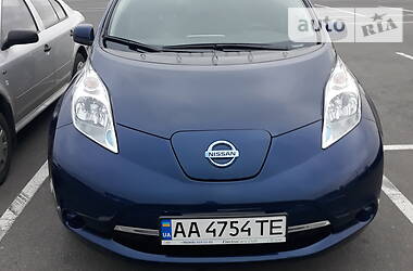 Хэтчбек Nissan Leaf 2017 в Киеве