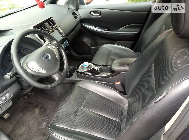 Хетчбек Nissan Leaf 2013 в Києві