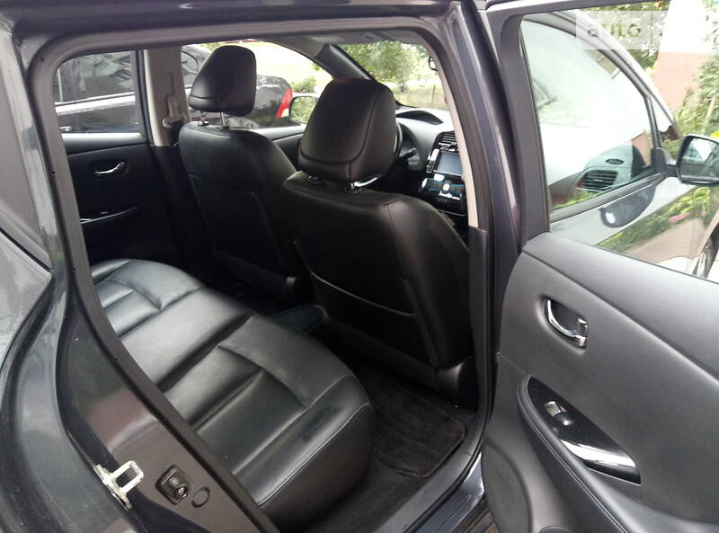 Хетчбек Nissan Leaf 2013 в Києві